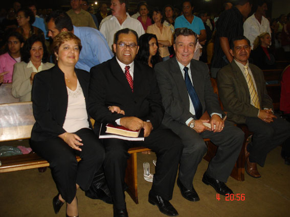 27.JPG - Pra. Rousemary Gonçalves, Pr. Josué Gonçalves e Davi Clava