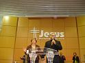 Momento_de_oracao_pelos_casais_na_Ig_Batista_Getsemani_BH